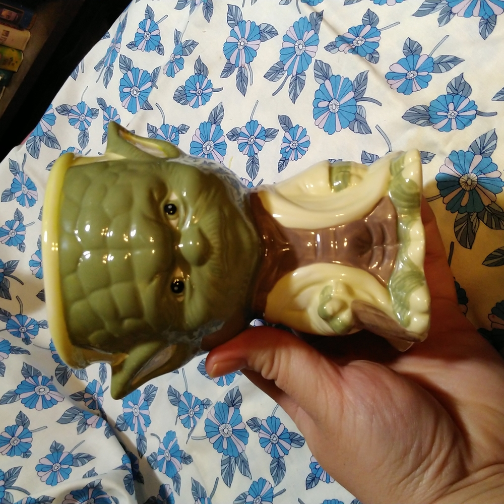 Yoda ceramic Star Wars Planter